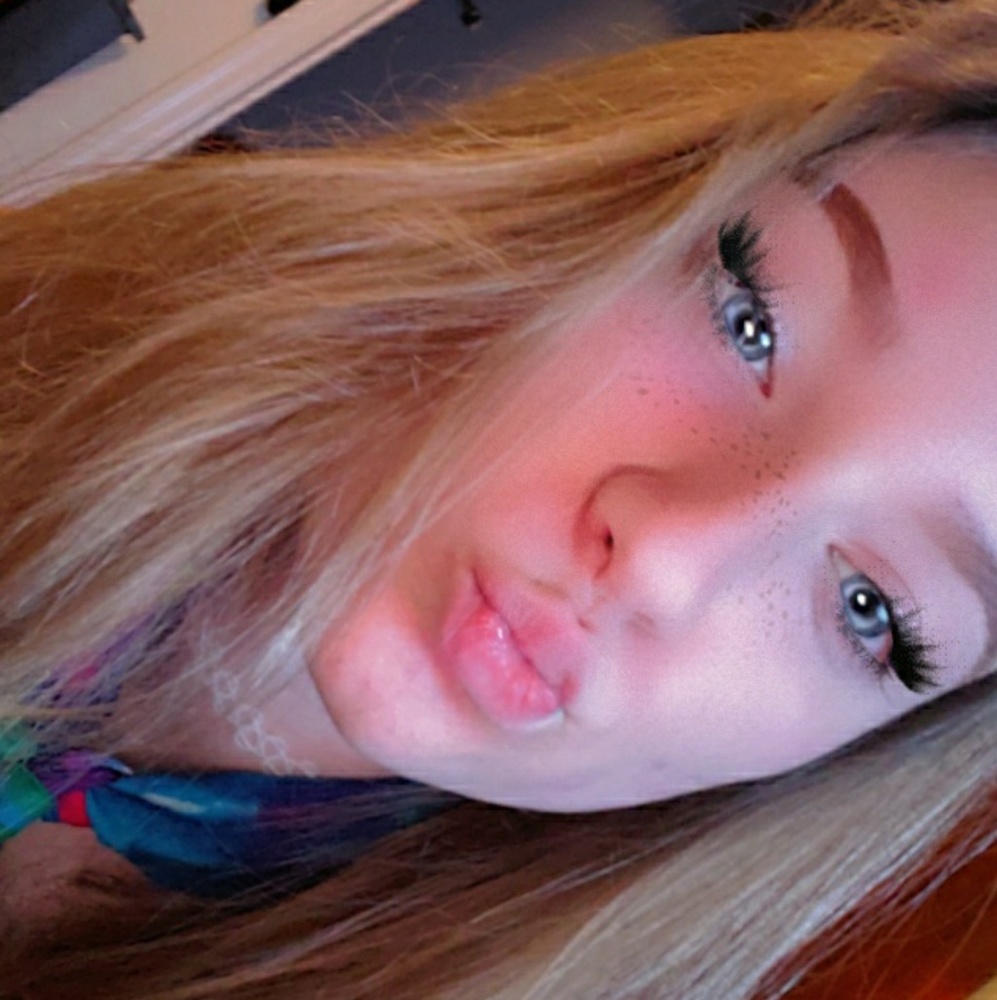 Meet your Posher, Breanna